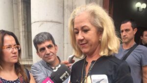 San Gil, a la salida de los Juzgados