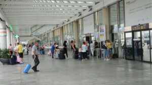 aeropuerto son sant joan avion