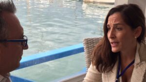 Figuerola atiende a mallorcadiario.com en Menorca