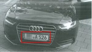 Ven delito de falsificaci&oacute;n de documento p&uacute;blico y privado