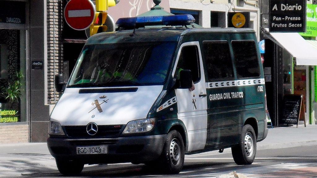 Guardia Civil Tráfico atestados
