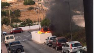 quema de contenedor en Alaior