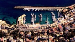 La Polic&iacute;a acudi&oacute; a Ports de les Illes para reunir documentaci&oacute;n del expediente.