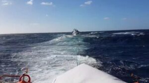 Salvamento Mar&iacute;timo rescata a un pesquero a la deriva en Cala Figuera