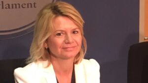 N&uacute;ria Riera ha ejercido este lunes de portavoz del Grupo Parlamentario del PP