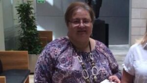 Sigue la guerra en Podem