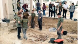 Los trabajos han sido dirigidos por el m&eacute;dico y antrop&oacute;logo Francisco Etxeberria