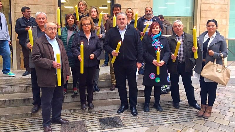 Pimeco protesta cirios José Hila luces Navidad