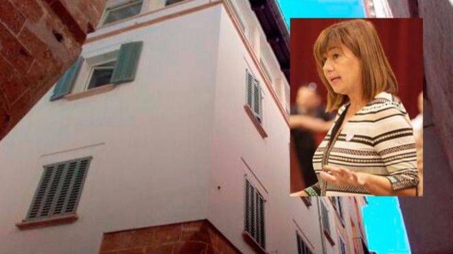 Imagen del 'palacete' y de la presidenta, Francina Armengol