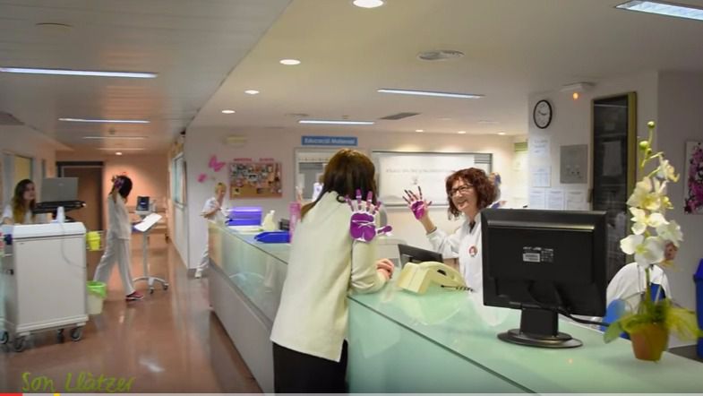 El hospital se suma a la moda del Mannequin Challenge