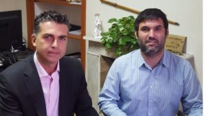 Aitor Ortega, director de Telef&oacute;nica Baleares y Andreu Bujosa, alcalde de Bunyola