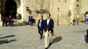 El expresident anunci&oacute; su intenci&oacute;n de presentarse al congreso del PP balear