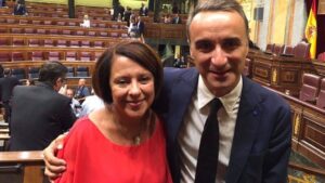 Hernanz y Pere Joan Pons rompieron la disciplina de voto junto a otros 13 diputados