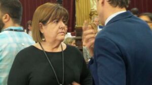 Dice que ella, en cambio, nunca tumbar&iacute;a una investigaci&oacute;n de Sa Nostra