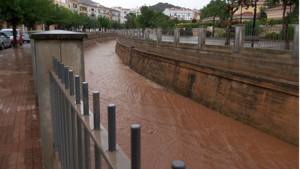lluvia ferreries torrente agua tiempo