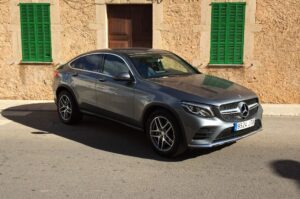 El nuevo GLC Coup&eacute; cuenta con una est&eacute;tica elegante y deportiva.