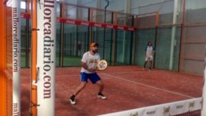 Primera jornada del V Torneo p&aacute;del COPE Indoor. Partido categor&iacute;a masculina primera absoluta.