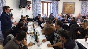 Imagen del berenar en Ses Torres, en la carretera de Petra a Santa Margalida