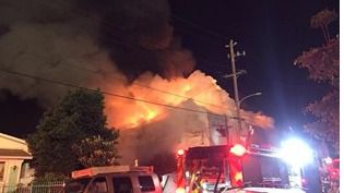 Imágenes del incendio en Oackland