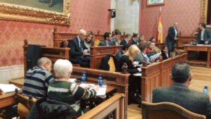 Imagen de archivo del grupo en el Consell