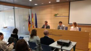 Iago Negueruela, este lunes, en un acto en la FELIB