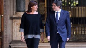 Los presidentes de Balears y Catalu&ntilde;a, Francina Armengol y Carles Puigdemont