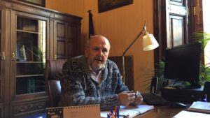 Ensenyat ha sido elegido por unanimidad