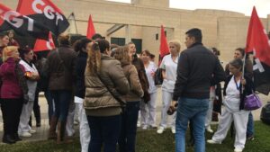 trabajadores limpieza Hospital Son Ll&agrave;tzer