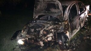 incendio coche frontal carreterra Lloseta-Biniamar