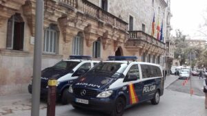 Polic&iacute;a Nacional