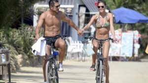 El entrenador y su mujer disfrutando de la buena temperatura de Argentina