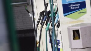 El precio medio con impuestos de la gasolina es de 1,245 euros