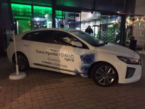 Nuevo Hyundai Ioniq en la puerta d Ekarts.