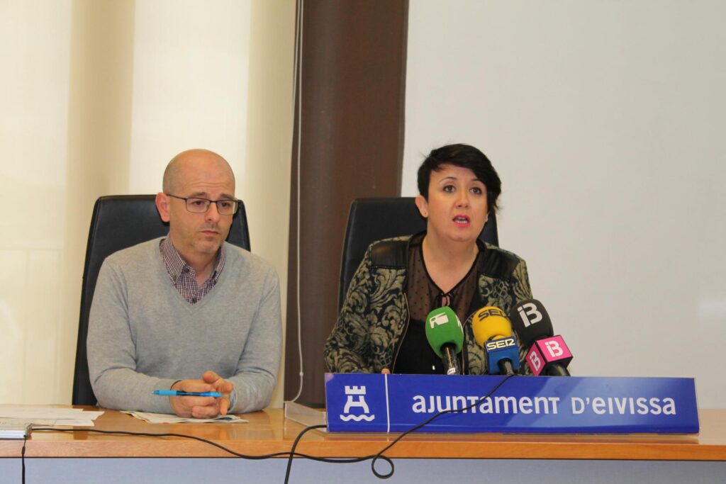 Alfonso Molina y Elena López