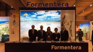 fitur estand formentera