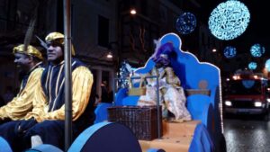 reyes magos regalos carrozas
