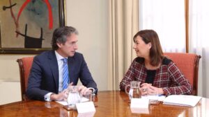 El ministro de Fomento se ha reunido con la presidenta del Govern en Palma