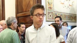 Imagen de &Iacute;&ntilde;igo Errej&oacute;n en el Congreso de los Diputados