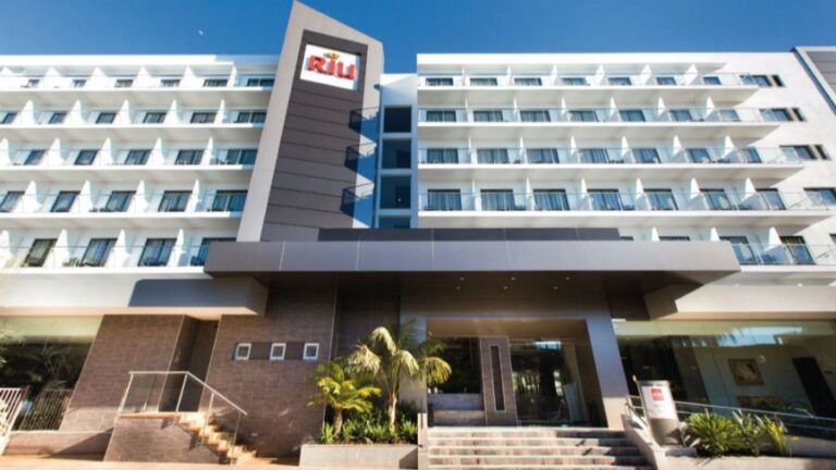 Hotel Riu Bravo