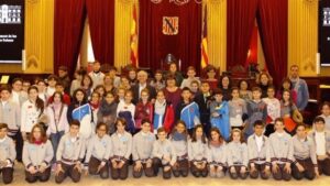 Ni&ntilde;os de educaci&oacute;n primaria de los colegios Escol&aacute;pies y Sant Vicen&ccedil; de Pa&uuml;l