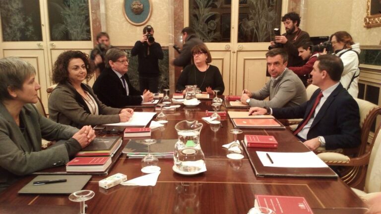 Mesa Parlament