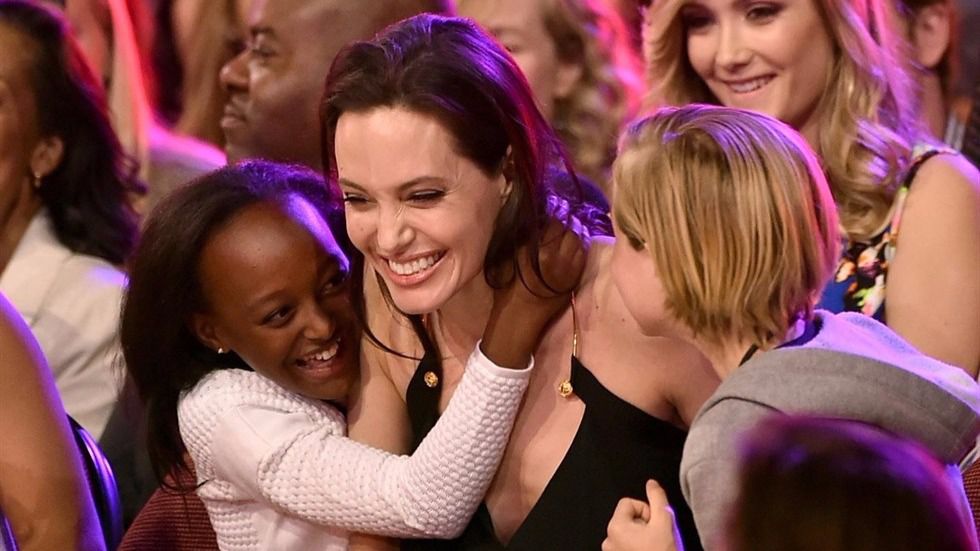 Angelina Jolie y su hija adoptiva Zahara