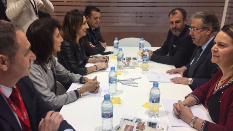 Reunión del Govern, CAEB y FEHM con Interior en Fitur
