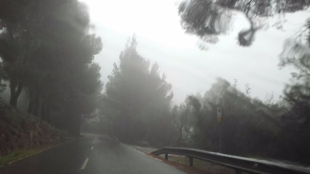 carretera temporal lluvia