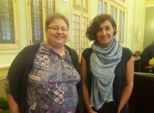 Montse Seijas (izq) y Marta Maicas en una imagen de archivo en el Parlament