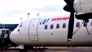 Avi&oacute;n turboh&eacute;lice con el que Air Europa cubre los interislas