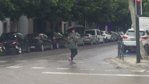 lluvia temporal paraguas