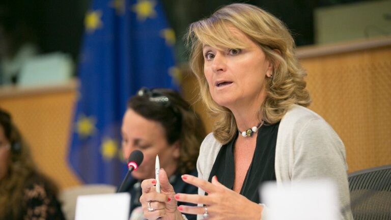 Rosa Estarás, en Bruselas