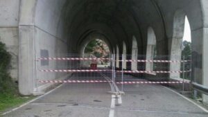 t&uacute;nel desprendimiento