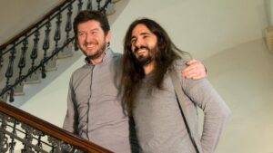 El nuevo presidente del Parlament ha posado junto a Alberto Jarabo